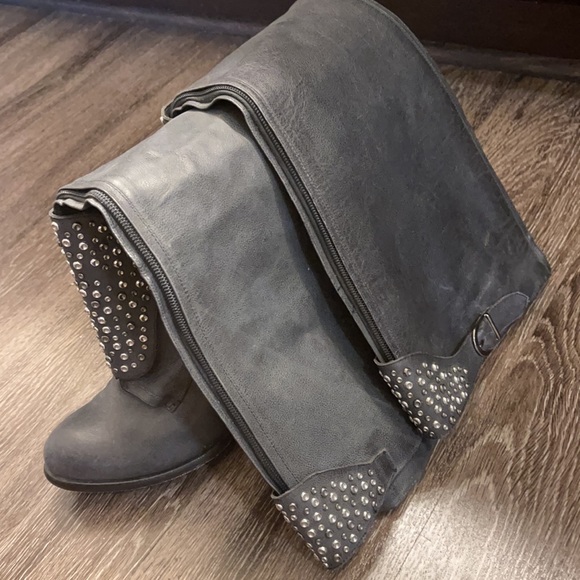 Preowned condition - Picture 3 of 12